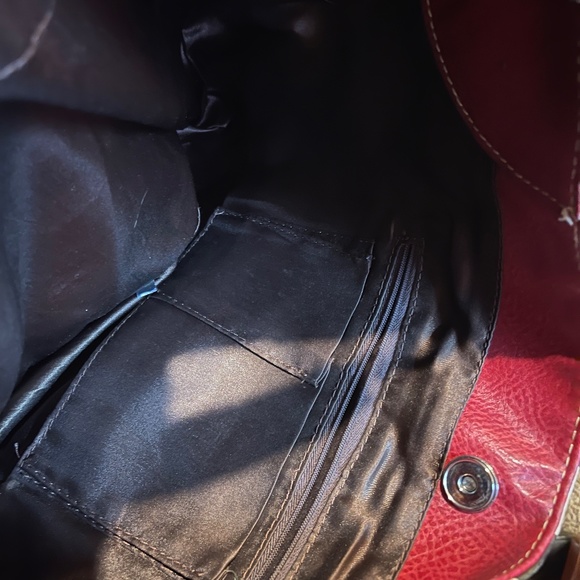 Girafe Print tote with matching cosmetic case - Picture 10 of 13